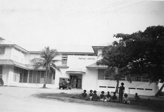 papuahotel.jpg